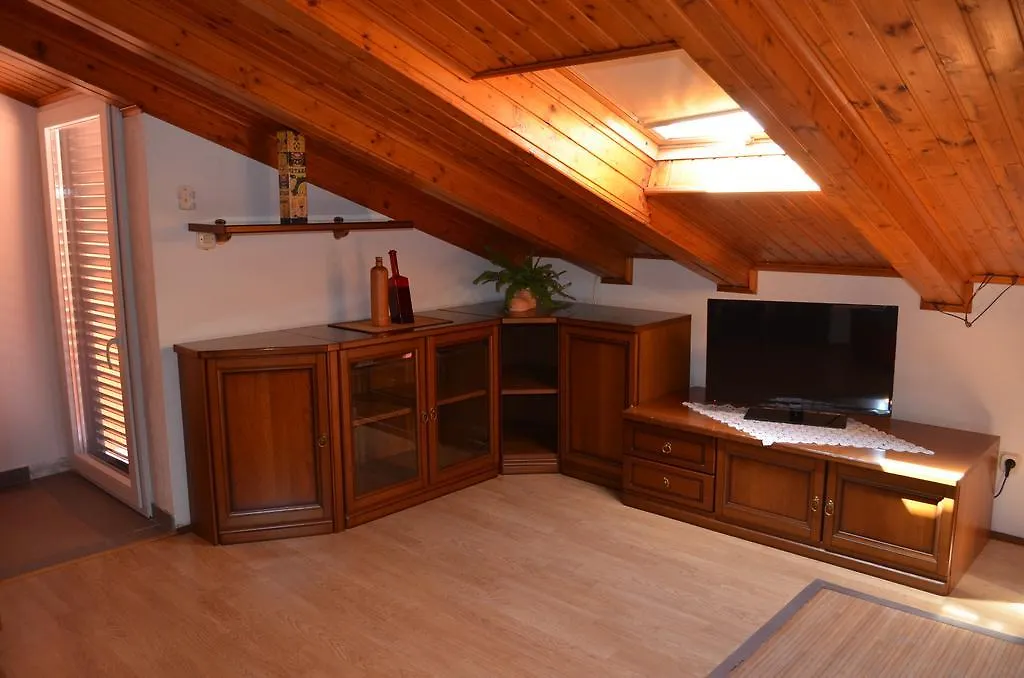 Apartment Borna Baška 0*,  Horvátország