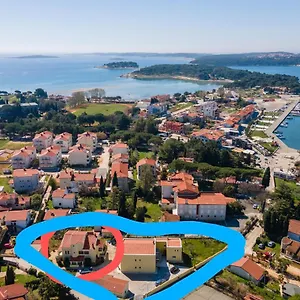  Apartment Flowers Medulin, Fucane 1a Kroatien