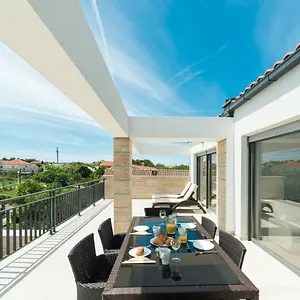 Apartment Mirakul Kroatien